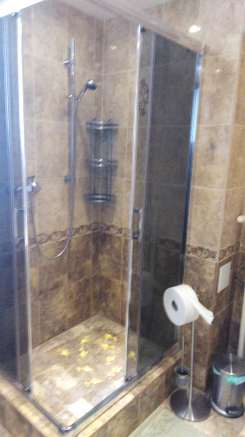 Nová LesnáHousing Hellaアパートメント エクステリア 写真
