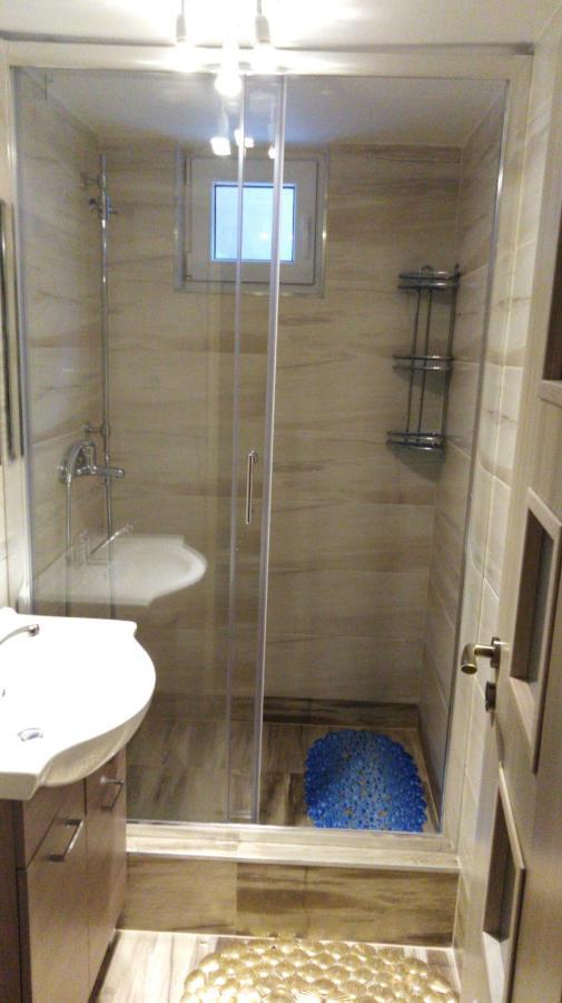 Nová LesnáHousing Hellaアパートメント エクステリア 写真