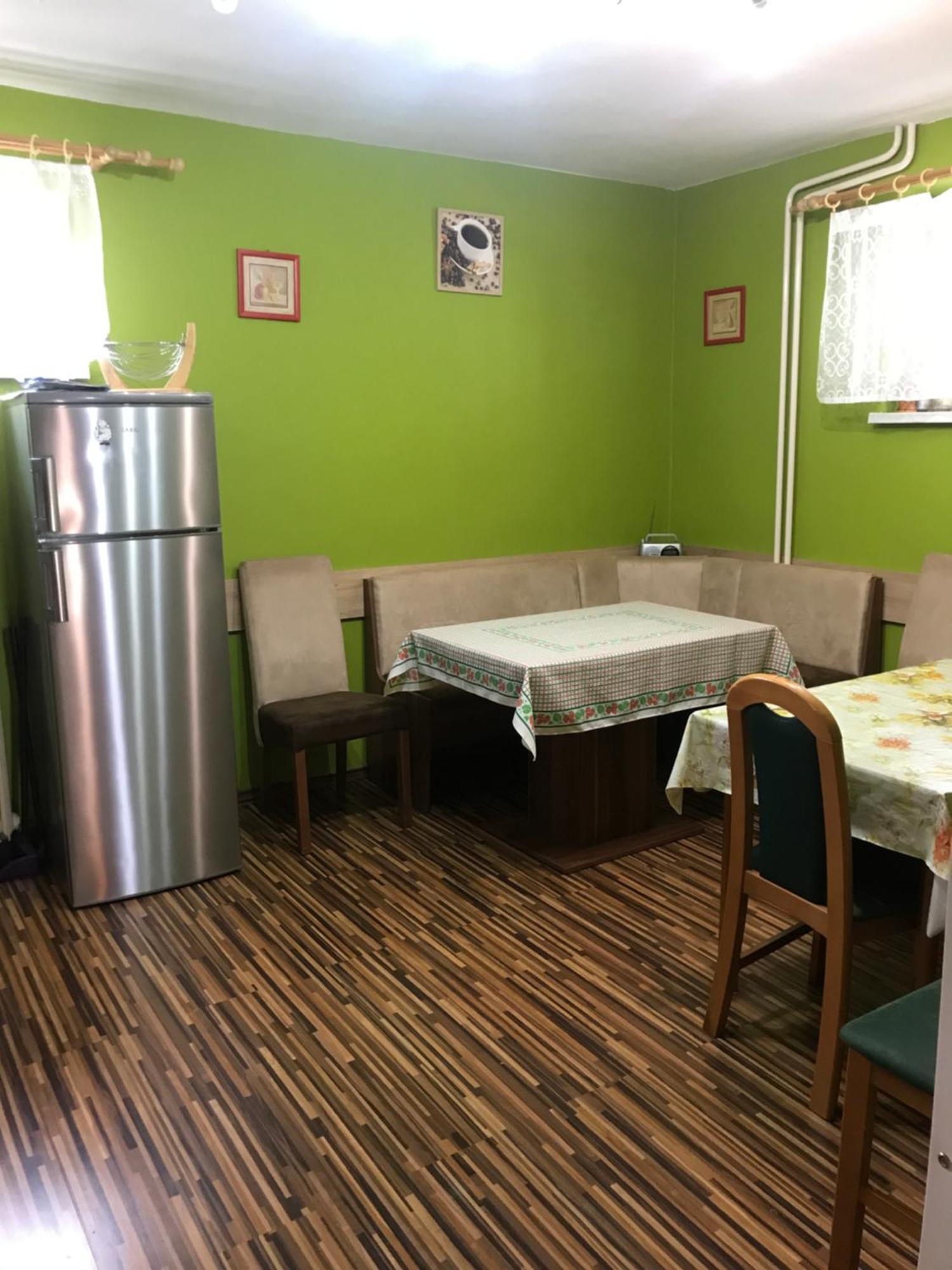 Nová LesnáHousing Hellaアパートメント エクステリア 写真